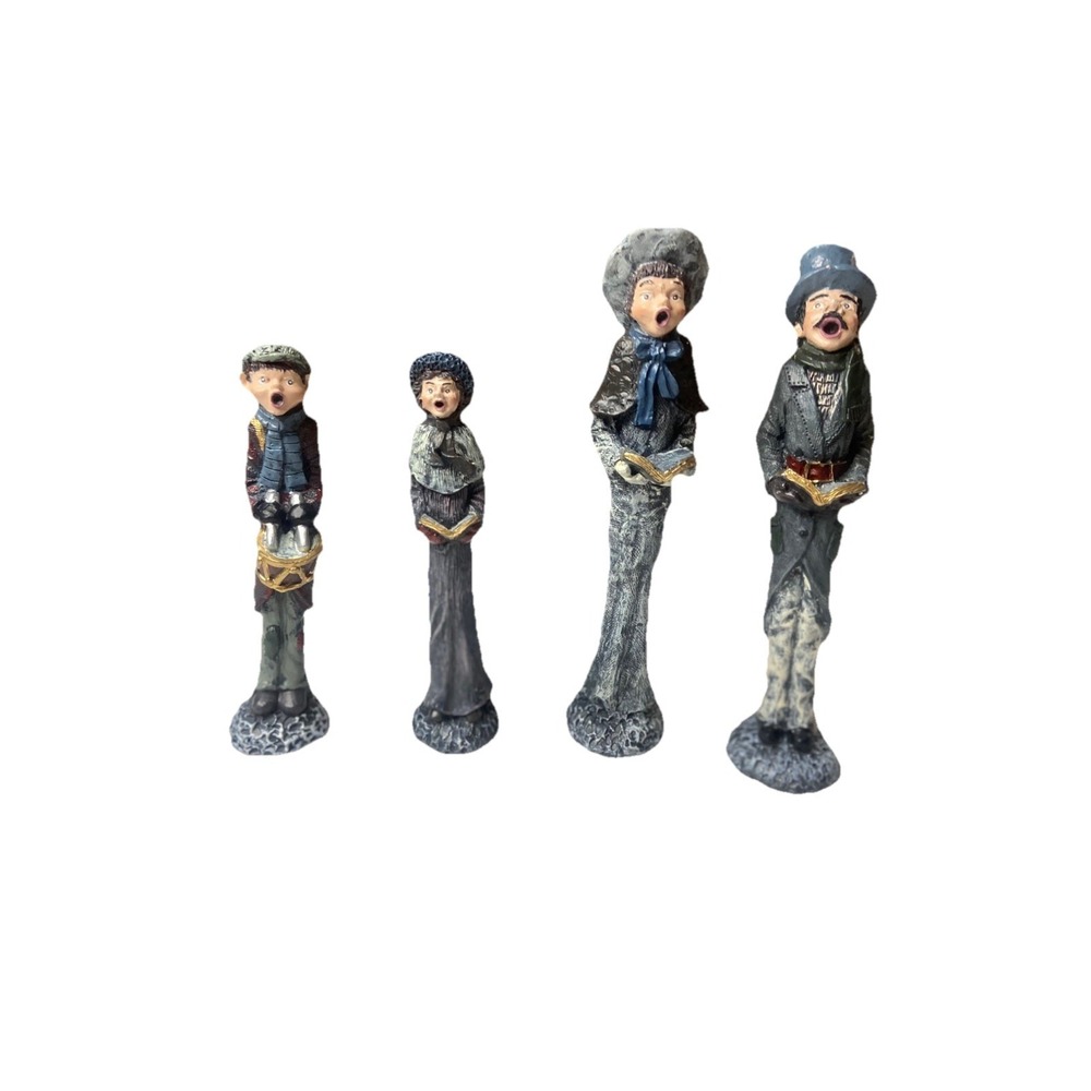 Vintage Windsor Collectible Christmas Caroler Family  Wintery Attire Set 4 Resin
